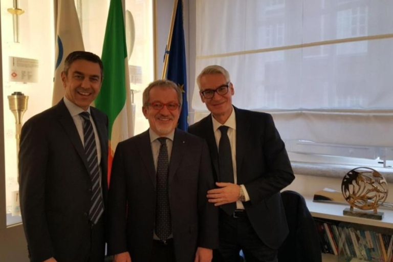 Roberto Maroni, former Minister of Labour and Alessandro Costacurta
