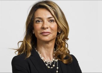 Socializzazione, collaborazione e innovazione: l’ufficio ibrido di JLL Italia.