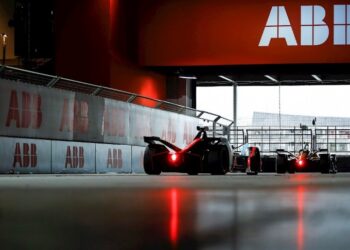 ABB, come ridurre l’inquinamento da trasporti. Ad incominciare dalla Formula E