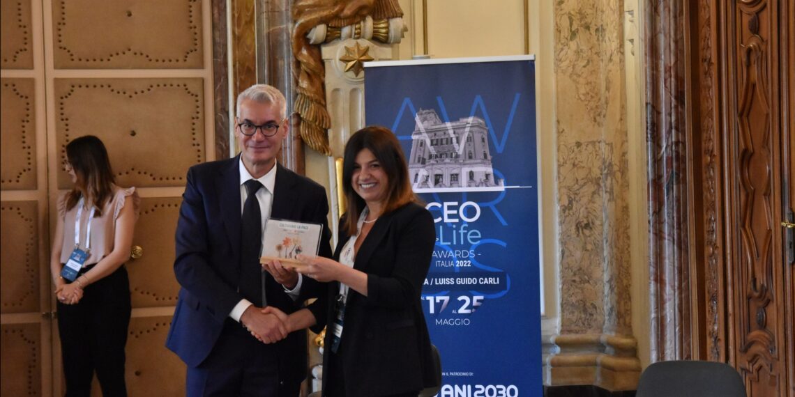 Cellularline: custodie per smartphone, caricabatterie e cavetti in plastica riciclata