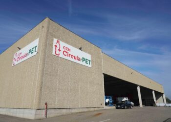 Inaugurato il nuovo stabilimento CCH a Gaglianico per la lavorazione della plastica riciclata.