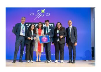 CAMPIONATI DI IMPRENDITORIALITA’: SU 8.000 STUDENTI ADERENTI LA MINI-IMPRESA SMART BUMBLEBEES DELL’IISS “MICHELANGELO BARTOLO” DI SIRACUSA VINCE IL PRIMO PREMIO “MIGLIOR IMPRESA IN AZIONE 2023”