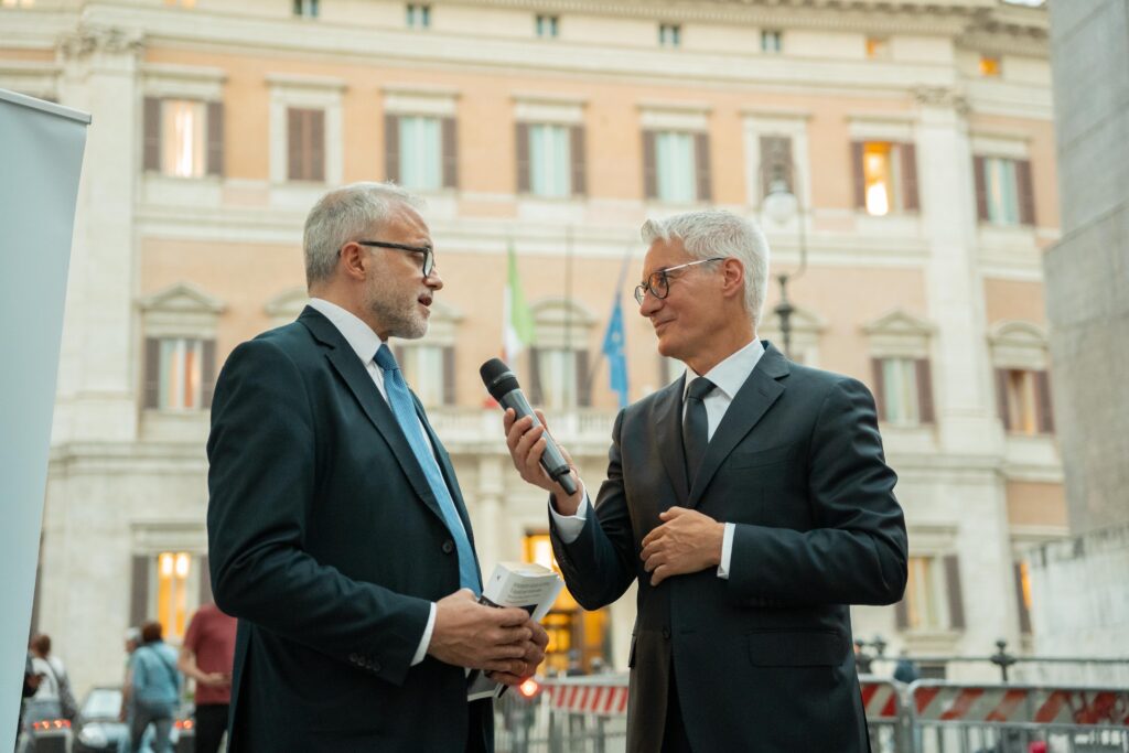 www.andreaweddingitalia.it @andrea_wedding_italia #PortraitsInRome