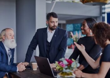 ISS con Microsoft per ridisegnare gli spazi di lavoro del futuro