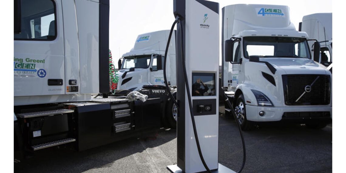 DSV Italia testa a Milano la mobilità elettrica insieme a Volvo Trucks Italia: emissioni -50%