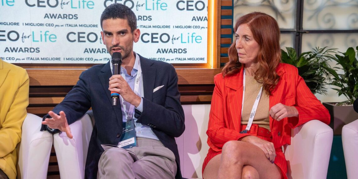 In ufficio quando serve. Meno ipocrisia, più risultati (e benessere!)