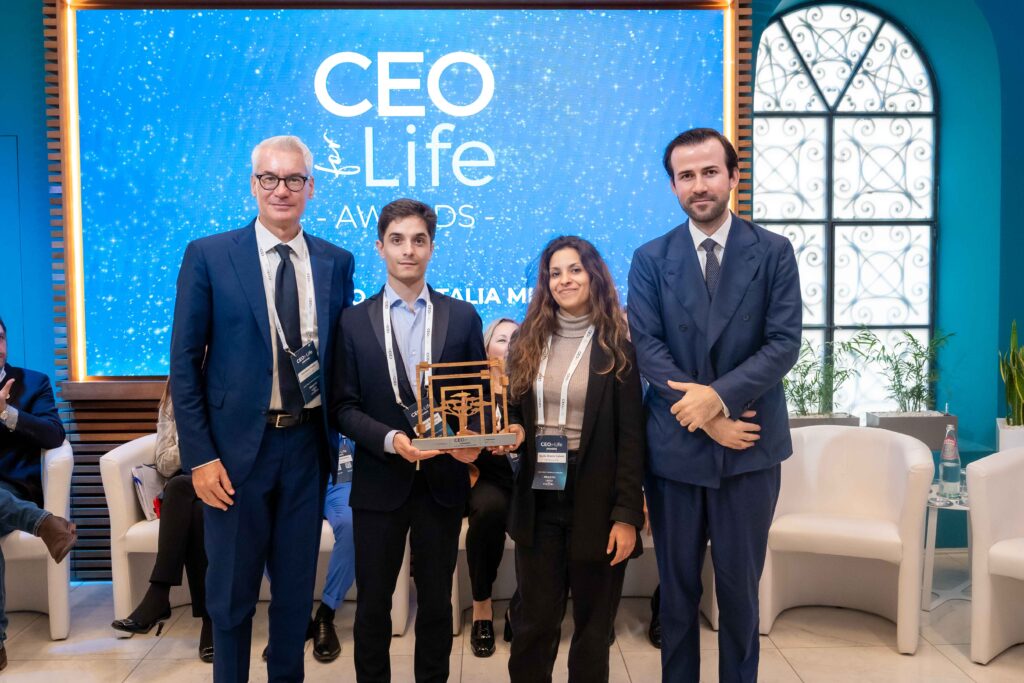 318_26402323_20241022